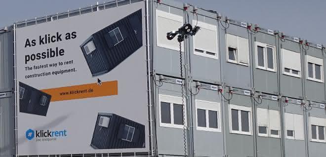 klickrent liefert Raumsysteme und Bautechnik für Tesla