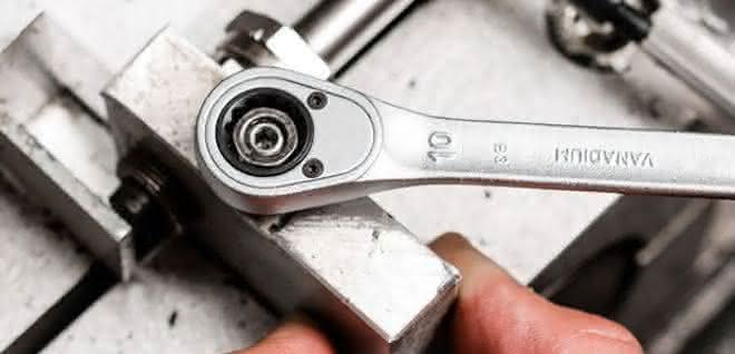 Screwing tools: Ideal frictional connection protects screws