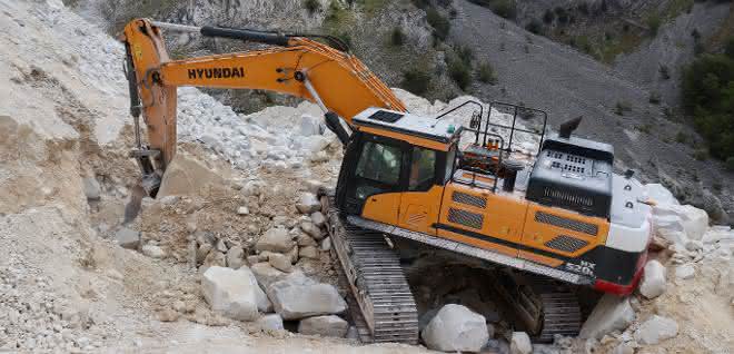 Bagger: Ein robuster 52-Tonner