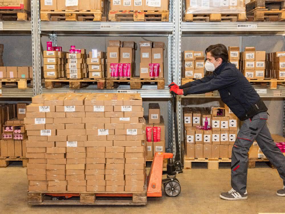 Gebrüder Weiss übernimmt E-Fulfillment für die Mibelle Group