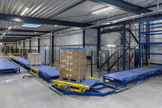 Automation: Maximum flexibility for pallet transport