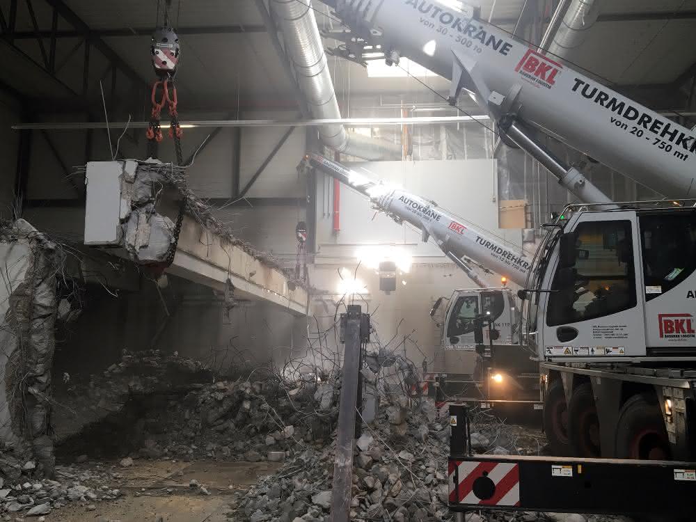 Präzise im Duett gehoben