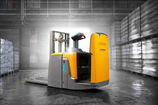 Gebr. Heinemann relies on rental fleet from Jungheinrich