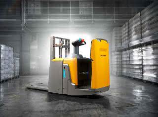 Gebr. Heinemann relies on rental fleet from Jungheinrich