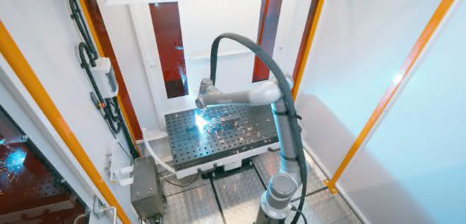Cobot welding cell Cobot welding cell