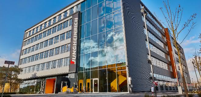 Jungheinrich gets off to a strong start and raises its forecast