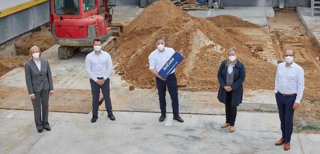 Lufthansa Cargo lays foundation stone for new art warehouse at Frankfurt hub
