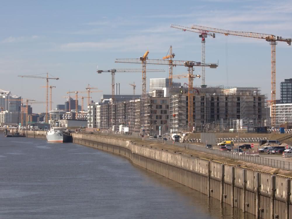 Kran-Ballett in der Hamburger HafenCity