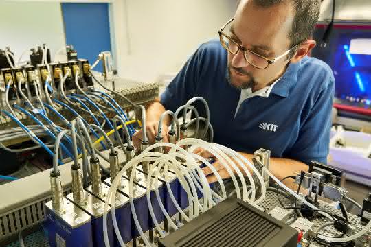 Open-Source-Tool: Qualitätsprüfung wissenschaftlicher Software KIT-Forscher mit Hardware