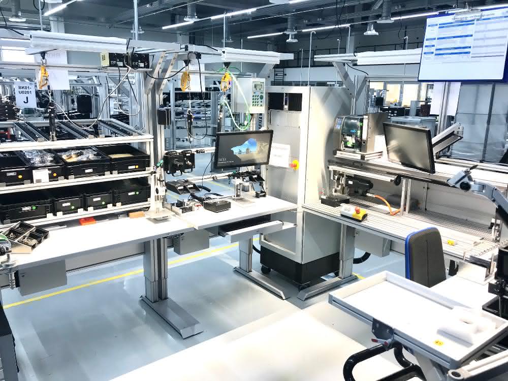 Assembly workstations