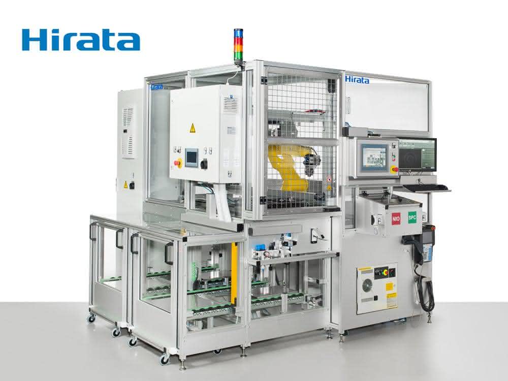 Automated loading and unloading of different types of machine tools
