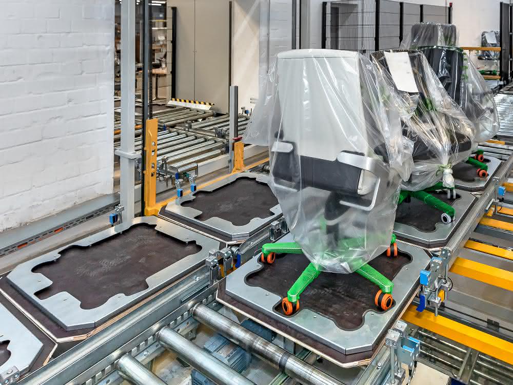 Intralogistics: Chairs for traveling