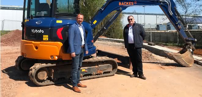 Backes AG baut im Kompaktbaggerbereich auf Kubota