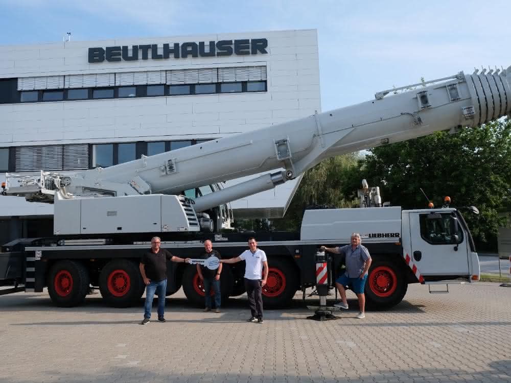 Autokran: Ein gebrauchter Liebherr-Mobilkran geht nach Wien