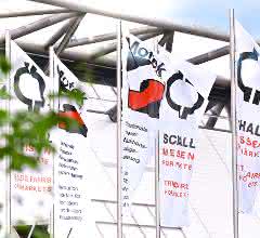Motek flags