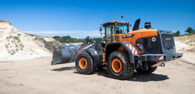 Premiere in der Grube für neuen Doosan-Radlader
