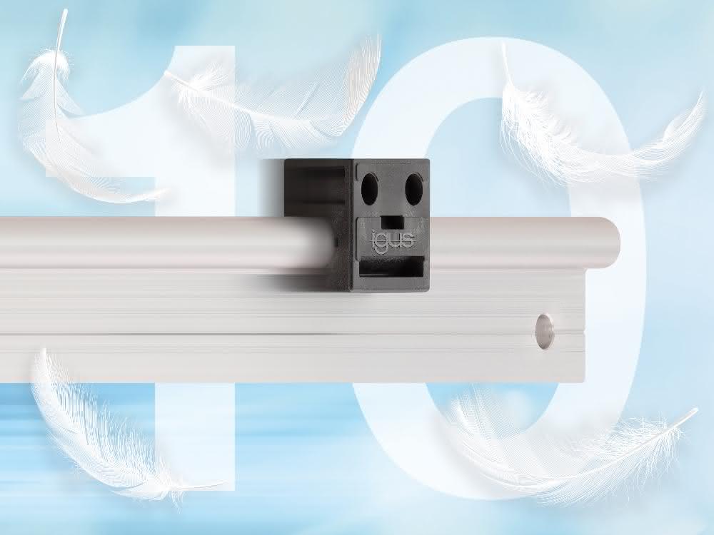 Linear bearing made of solid plastic: Fast and lubricant-free movements