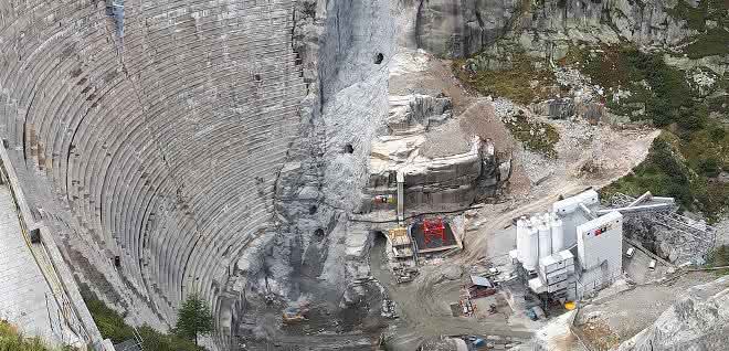 Eine alpine Herausforderung: SBM produziert Staumauerbeton für Alpen-Baustelle