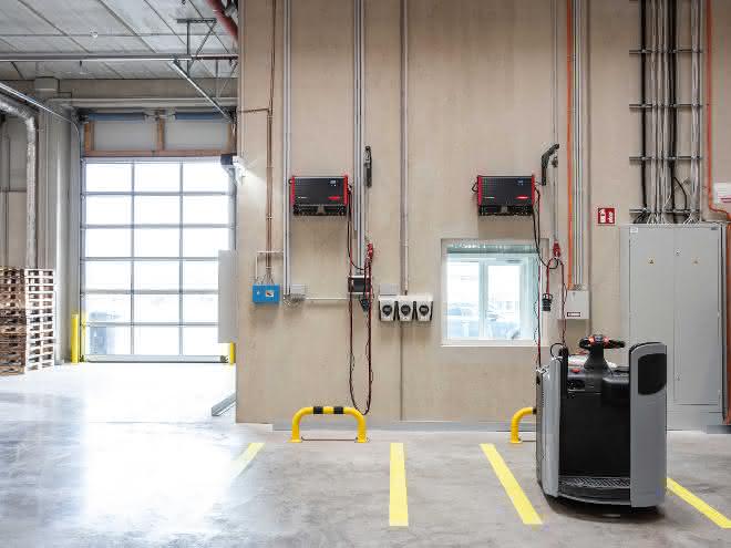 Fronius-Batterieladetechnik jetzt mit fünf Jahren Produktgewährleistung Fronius-Batterieladetechnik jetzt mit fünf Jahren Produktgewährleistung