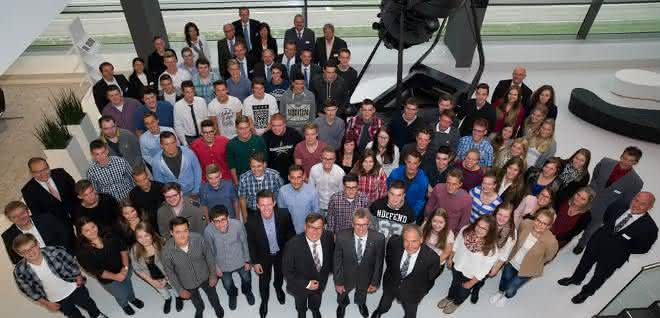 Zeiss: 106 junge Menschen beginnen ihre Ausbildung bei Zeiss, 70 davon am Unternehmenshauptsitz in Oberkochen