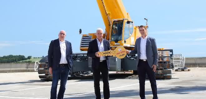 Max Bögl übernimmt weiteren Liebherr- Teleskop-Raupenkran LTR 1220
