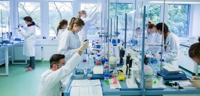 Ausbildungslabor der School of Life Science. Ausbildungslabor der School of Life Science.