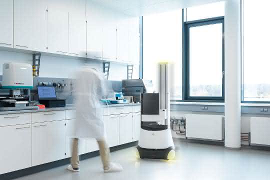 Mobiler Roboter im Labor