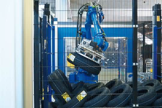 Extor increases the flexibility of its tire palletizer