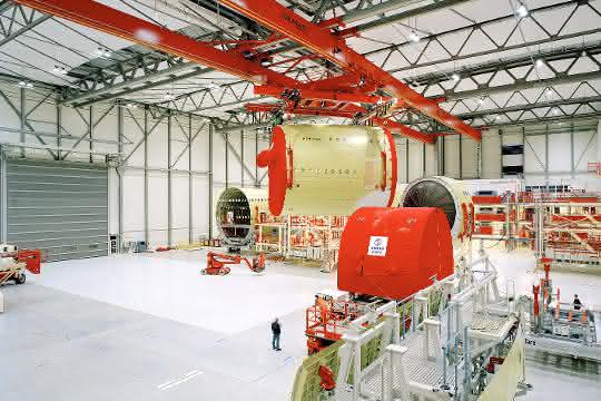 Demag builds superlative process crane