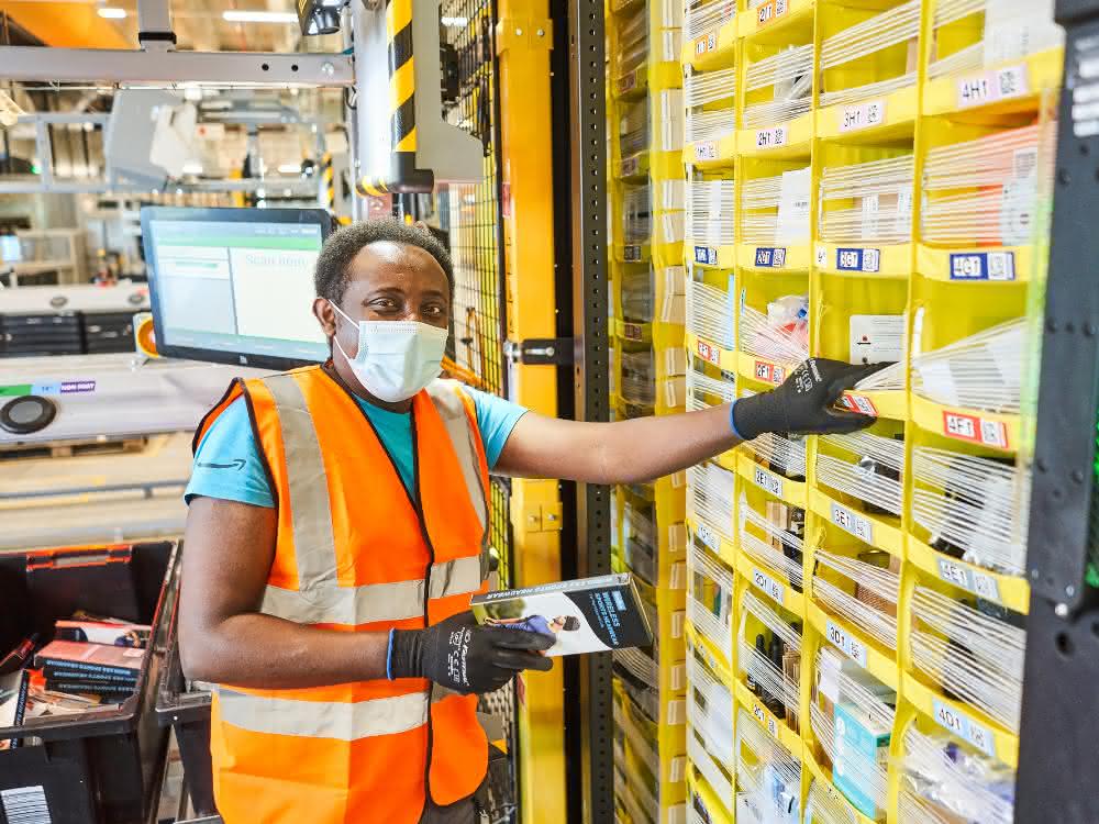 Amazon opens eight new logistics locations in Germany