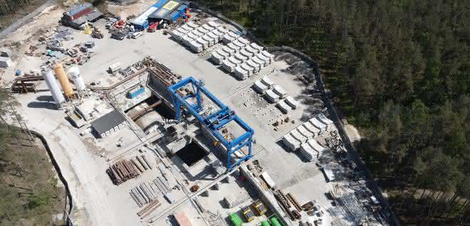 Schwerlastbefestigungen im Tunnelbau: Swinetunnel mit fischer Schwerlastbefestigungen gesichert