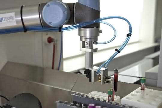 kollaborativer Roboter im Diagnostiklabor