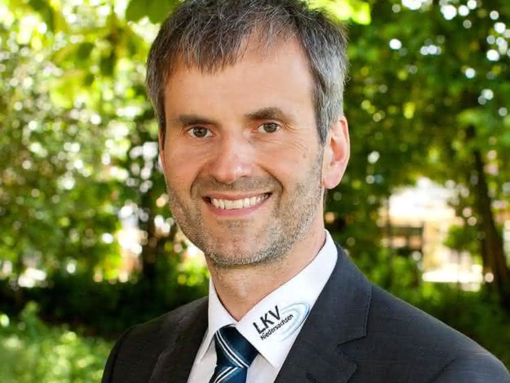 Dr. Ernst Bohlsen