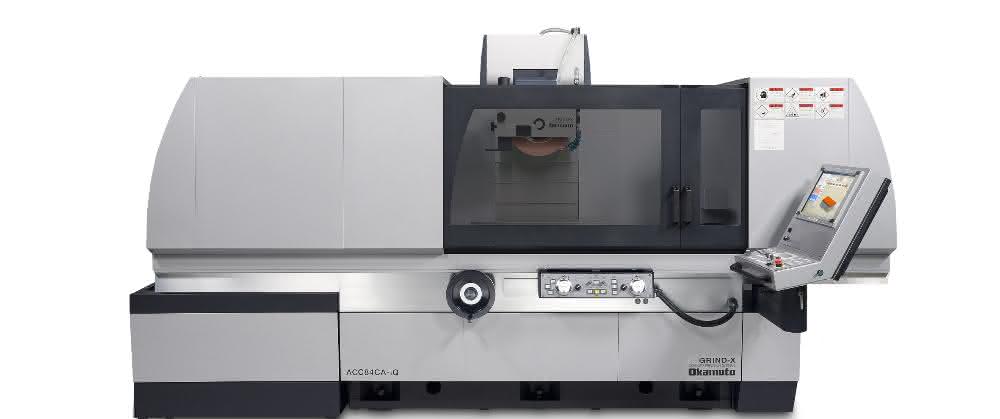 Universal cylindrical grinding machine
