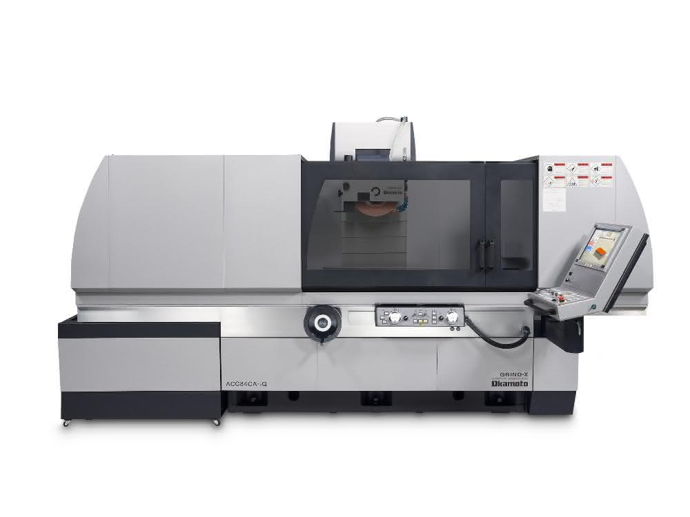 Universal cylindrical grinding machine