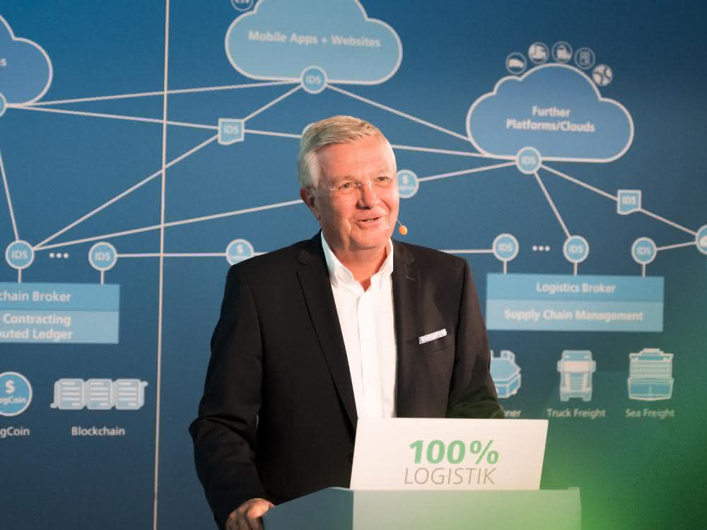 "Never walk alone" with open source and open innovation