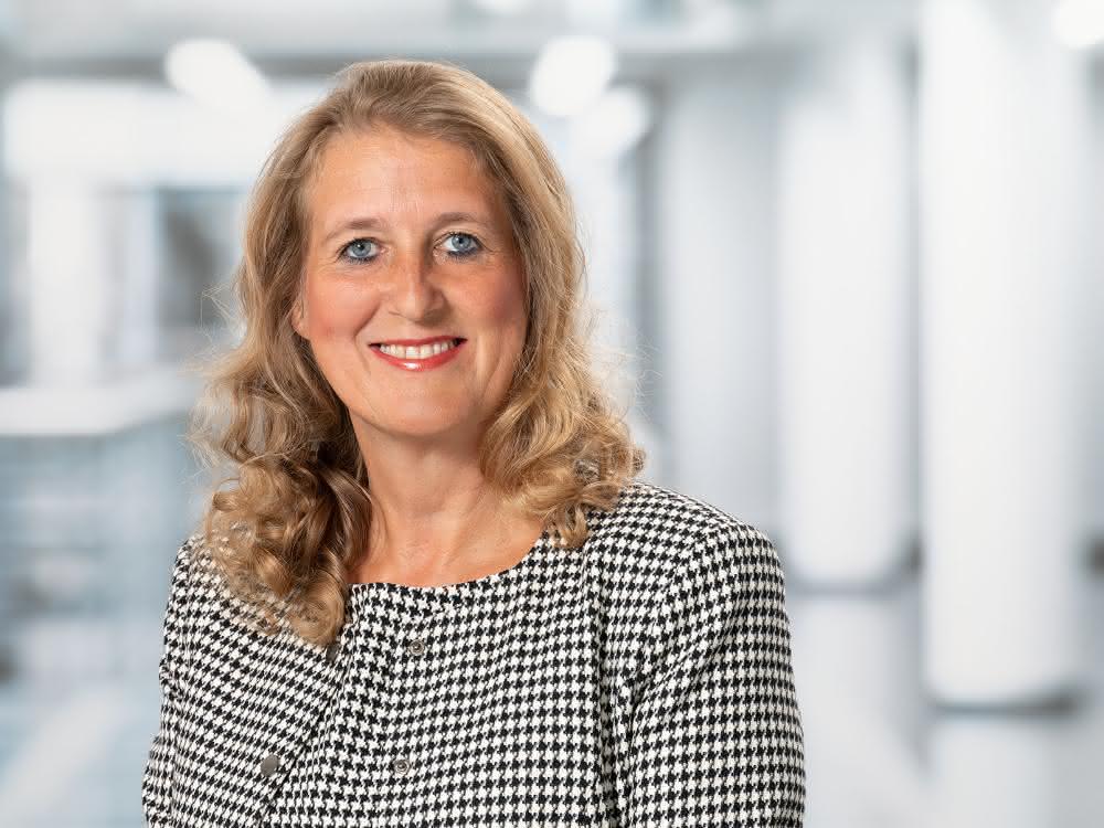 Martina Steffen neu im Vorstand von Hochtief Martina Steffen neu im Vorstand von Hochtief