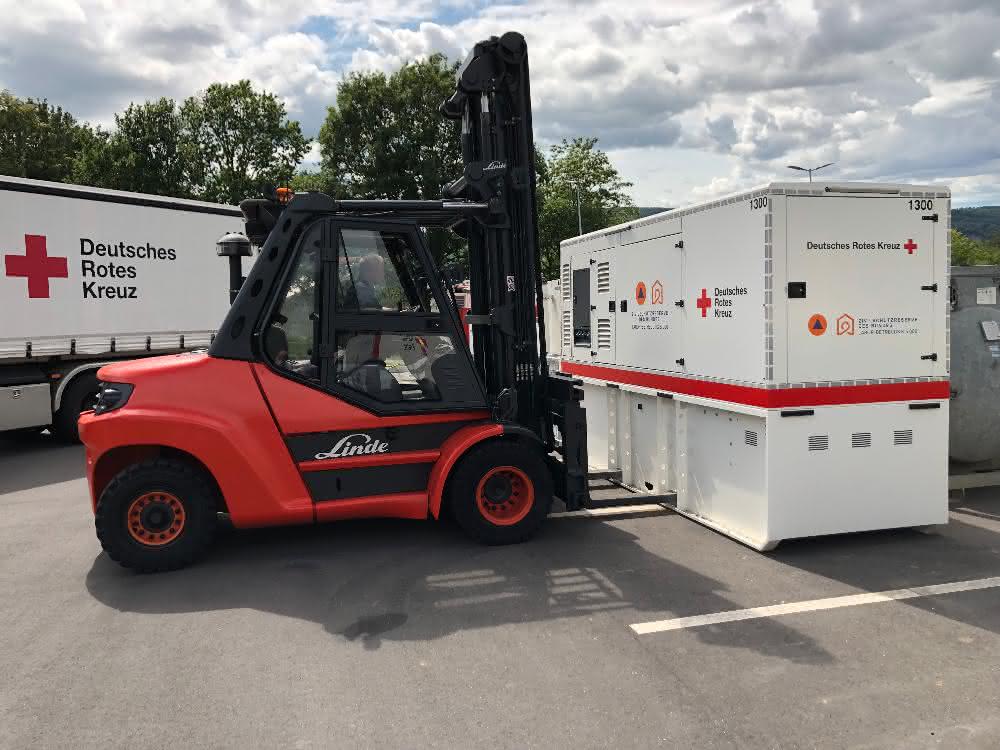Linde's forklift as a flood helper