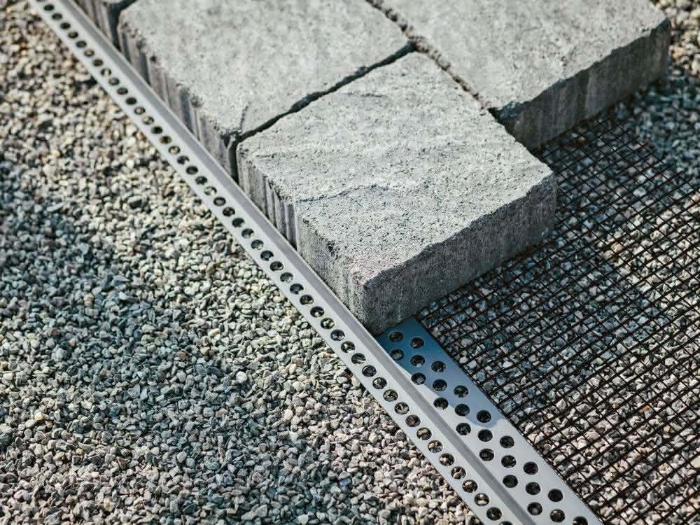 Kunststoff-Profile: Smarte Profile für Beton- und GaLaBau