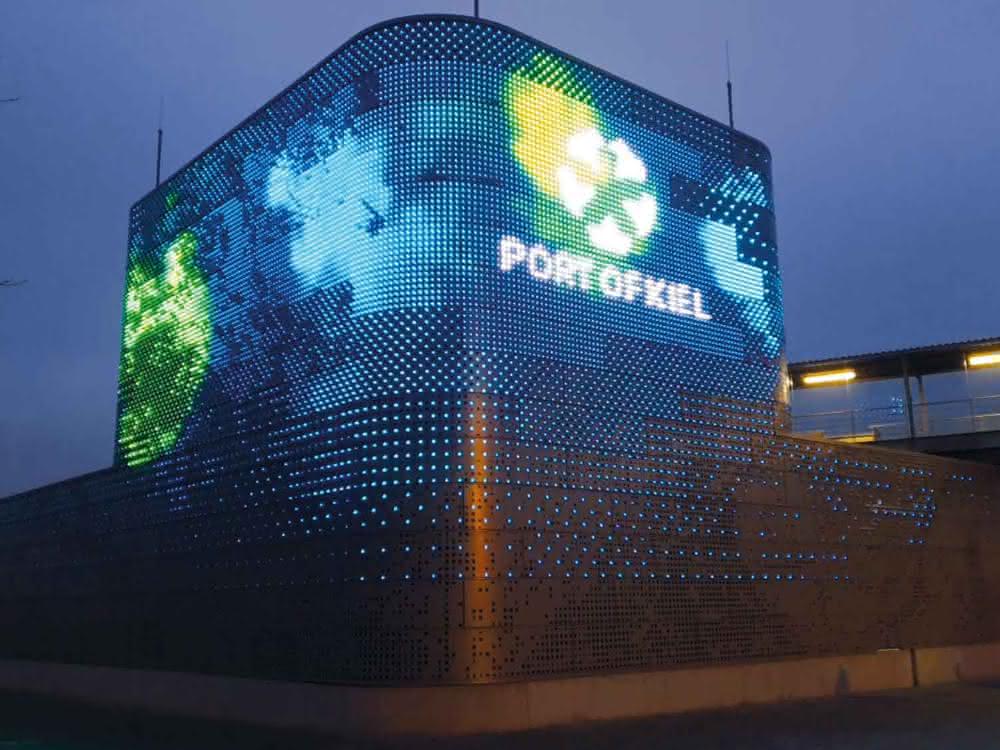 German Lighting Design Award for Kiel shore power system
