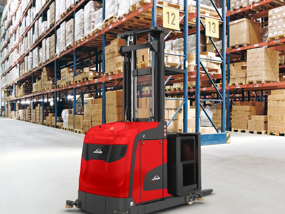 Order picking: Efficient picking at medium shelf height