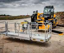 Portfolio erweitert: JCB stellt neuen drehbaren Teleskoplader vor