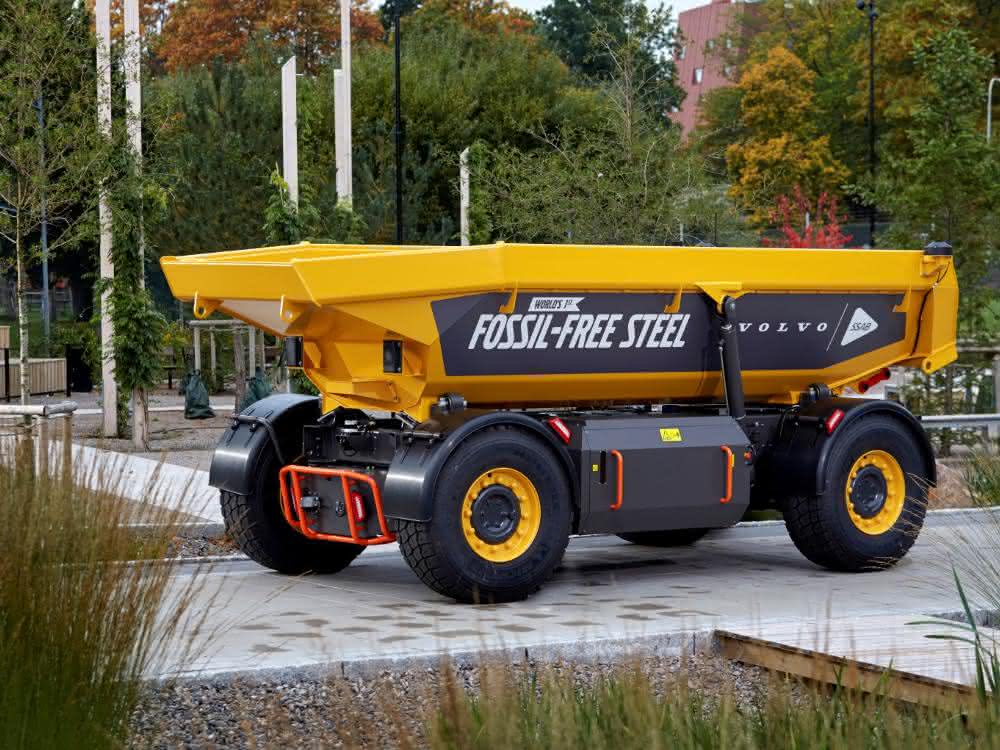 Volvo-Gruppe launcht weltweit erstes Fahrzeug aus fossilfreiem Stahl