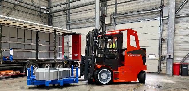Heavy-duty compact forklift trucks Heavy-duty compact forklift trucks