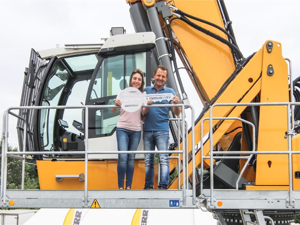 Umschlagmaschinen: Mazeau Recyclage übernimmt neue Liebherr-Umschlagmaschine