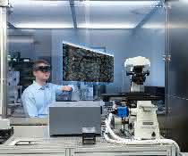 Automatisierte Überwachung einer Zellkultur durch High-Speed-Mikroskopie mit einer Augmented-Reality-Benutzeroberfläche.