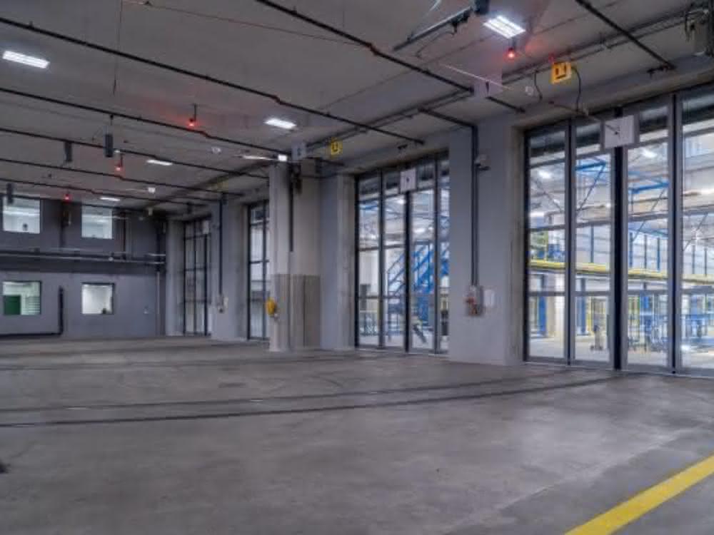 Gates: 22 high-speed doors for the Geneva traffic depot