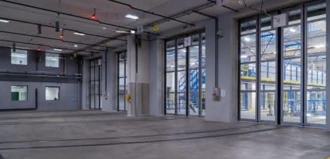 Gates: 22 high-speed doors for the Geneva traffic depot Gates: 22 high-speed doors for the Geneva traffic depot