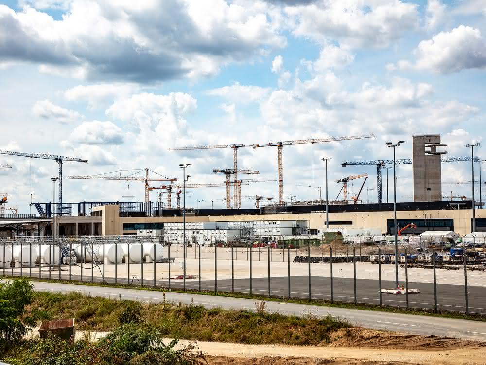 BKL Kranlösungen für den Fraport-Ausbau