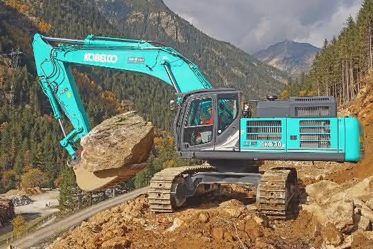 Kobelco-Premiere in der Schweiz: Ein Fünfzigtonner für den Granitabbau